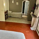 La Maison De Justine Nocleg ze śniadaniem 3*