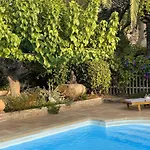 La Maison De Justine Nocleg ze śniadaniem Grimaud
