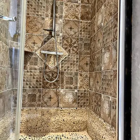 La Maison De Justine