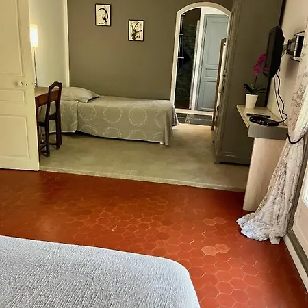 La Maison De Justine Bed & Breakfast *