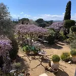 לינה וארוחת בוקר La Maison De Justine