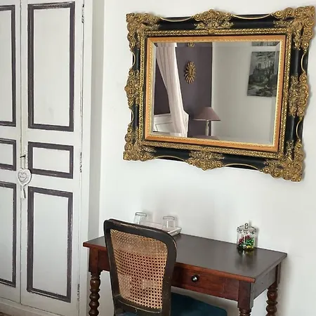 La Maison De Justine Couette-café 3*