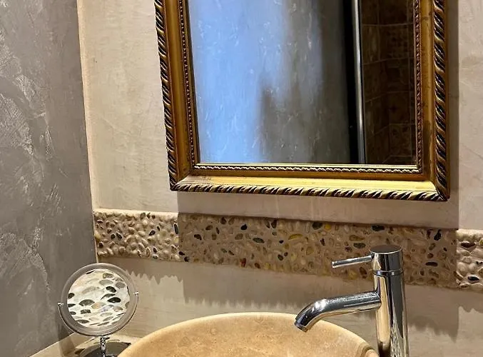 La Maison De Justine 3*