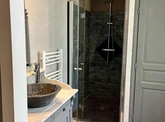 Bed & Breakfast La Maison De Justine Grimaud